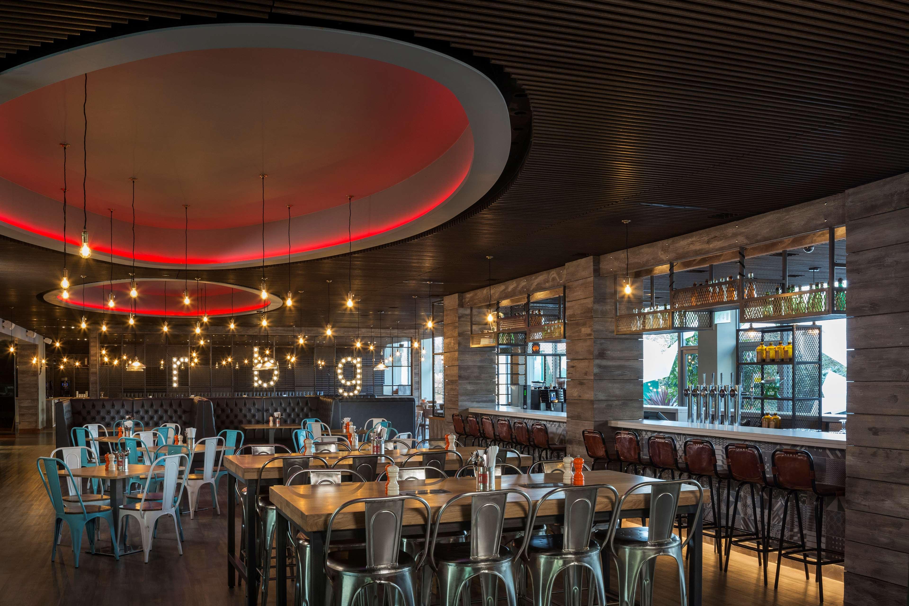 Radisson And Conference Centre London Heathrow Hotel Hillingdon
