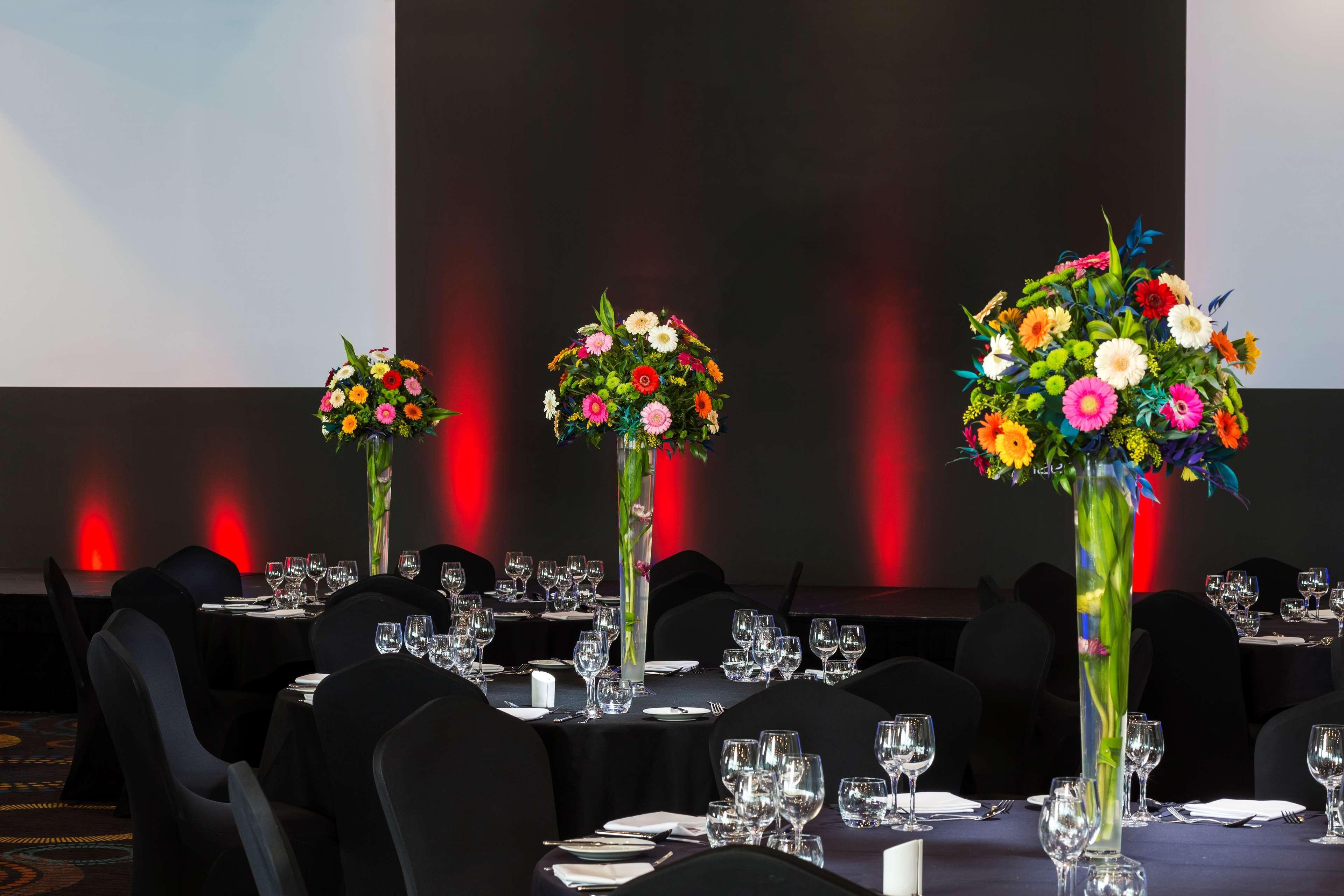 Hotel Radisson And Conference Centre London Heathrow 4*