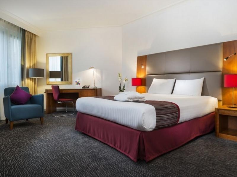Radisson And Conference Centre London Heathrow Hotel 4*