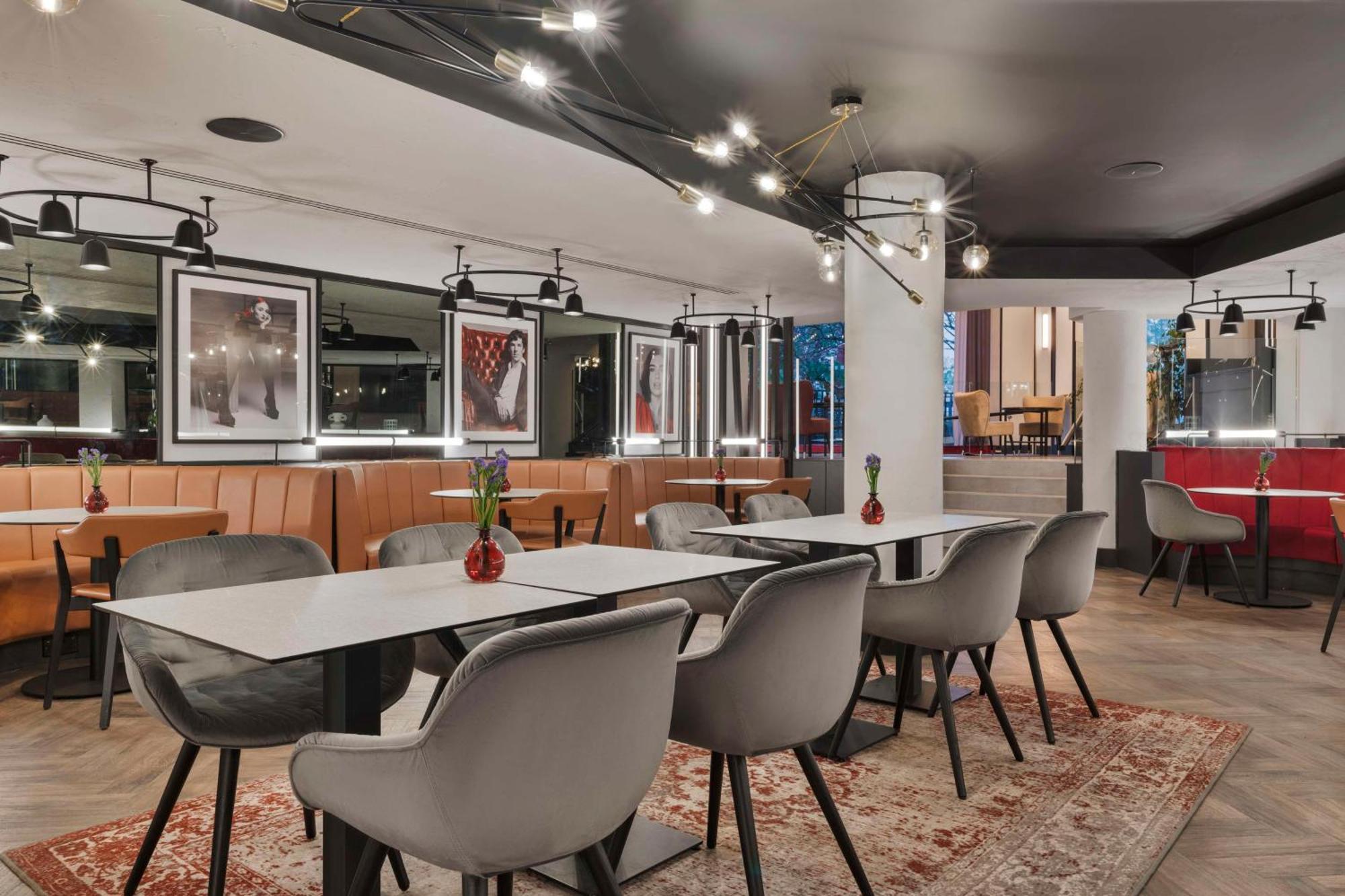 Radisson And Conference Centre London Heathrow
